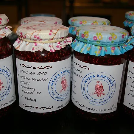 Ptaszarnia - Natura-free Parking B&B 슈비노우이스쳬